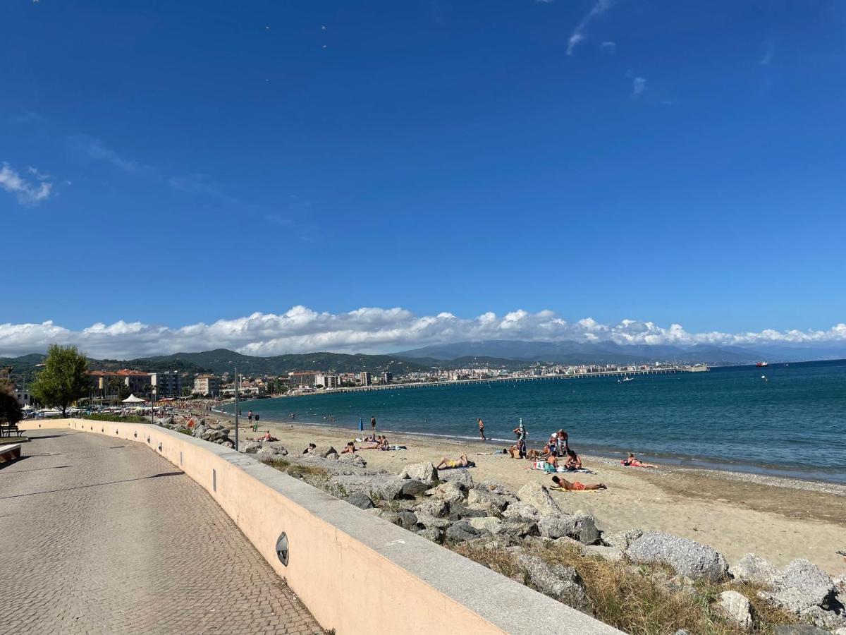 Summer Vado Ligure Ngoại thất bức ảnh